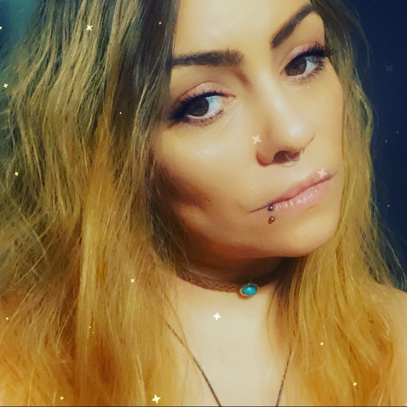 Meet your Posher, Sarah - Picture 5 of 7